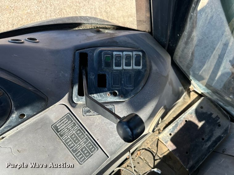 image for item EH7122 2002 Case 590 Super M backhoe