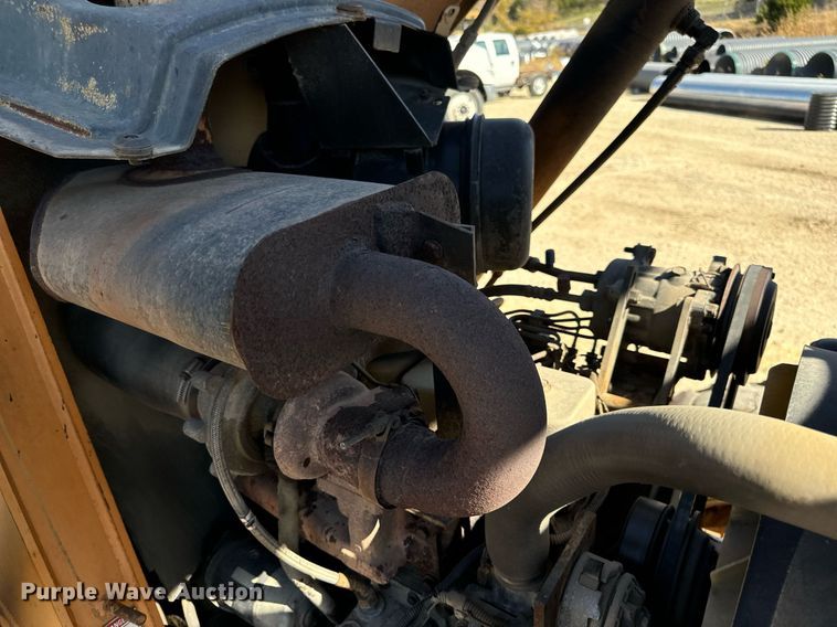 image for item EH7122 2002 Case 590 Super M backhoe