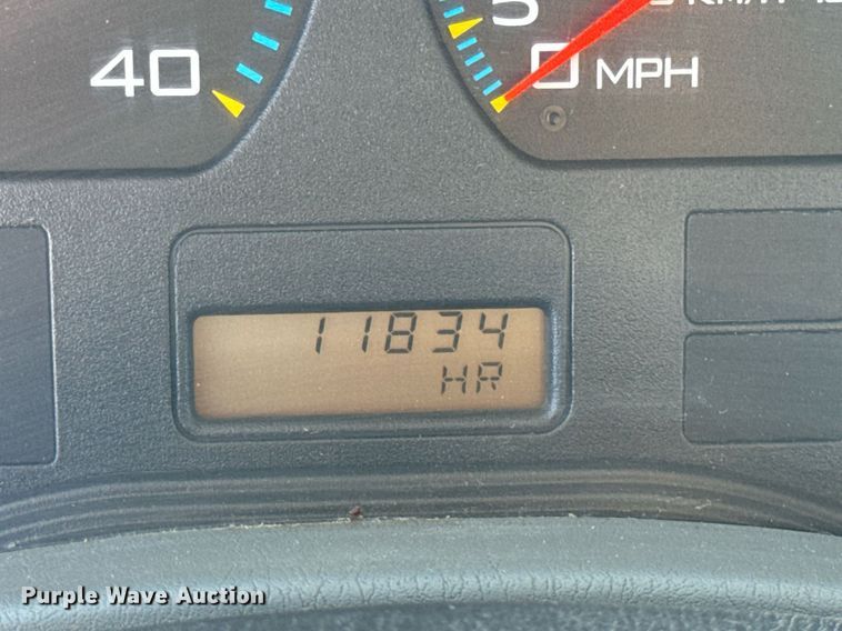 image for item EH7123 2006 International 7600 truck cab and chassis