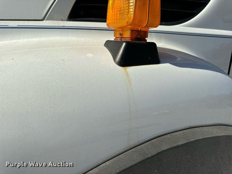 image for item EH7124 2008 International  7600 WorkStar truck cab and chassis