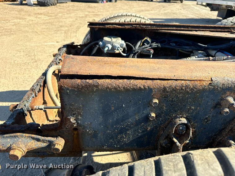 image for item EH7124 2008 International  7600 WorkStar truck cab and chassis