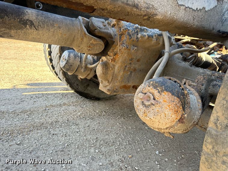 image for item EH7124 2008 International  7600 WorkStar truck cab and chassis