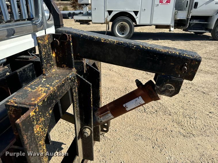 image for item EH7124 2008 International  7600 WorkStar truck cab and chassis