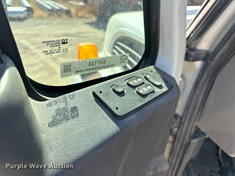 image for item EH7124 2008 International  7600 WorkStar truck cab and chassis