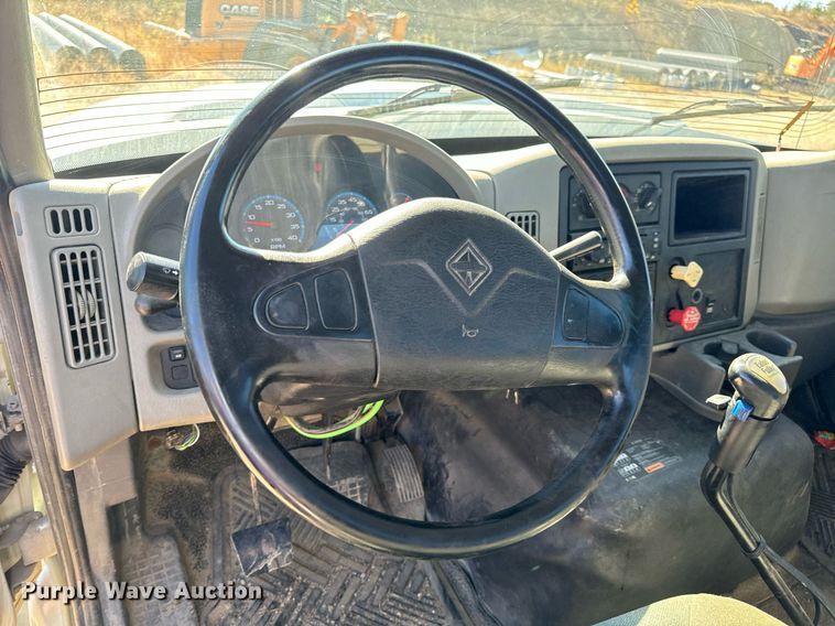 image for item EH7124 2008 International  7600 WorkStar truck cab and chassis