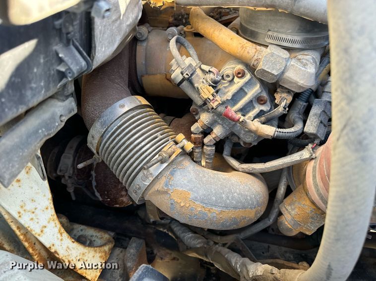 image for item EH7124 2008 International  7600 WorkStar truck cab and chassis