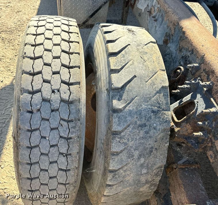 image for item EH7124 2008 International  7600 WorkStar truck cab and chassis