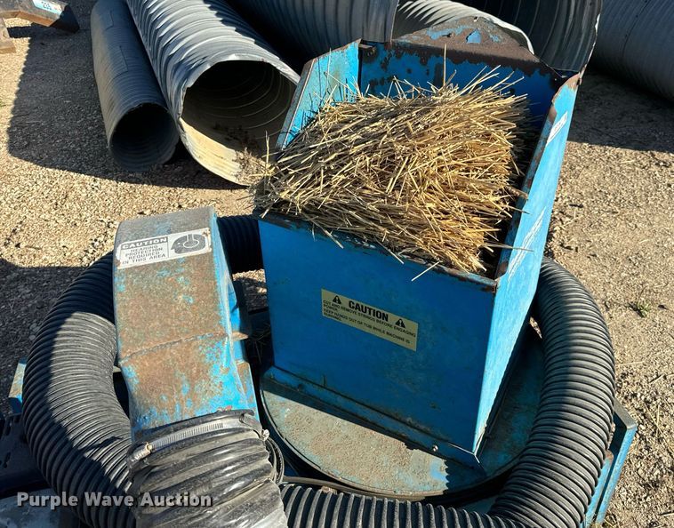 image for item EH7129 Goossen BCG-2 bale chopper