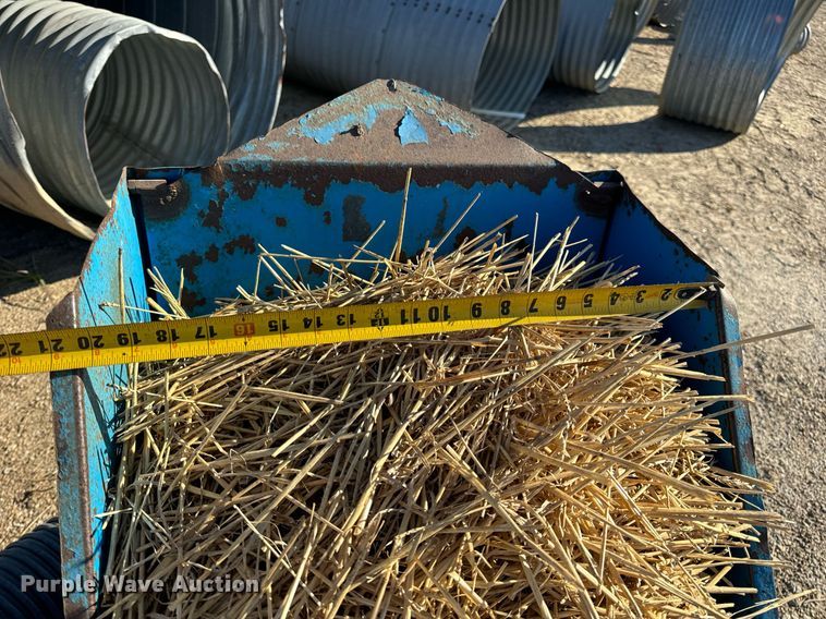 image for item EH7129 Goossen BCG-2 bale chopper