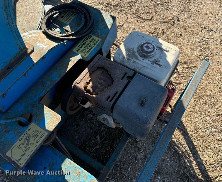 image for item EH7129 Goossen BCG-2 bale chopper