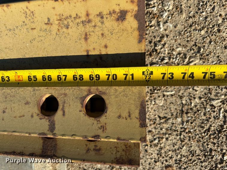 image for item EH7133 (12) Caterpillar 4T-2231 motor grader cutting edges