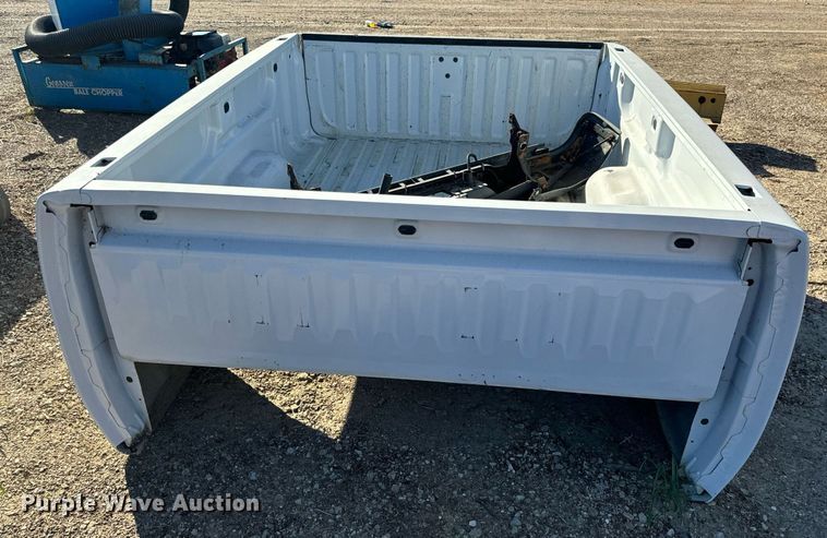 image for item EH7134 Pickup truck bed