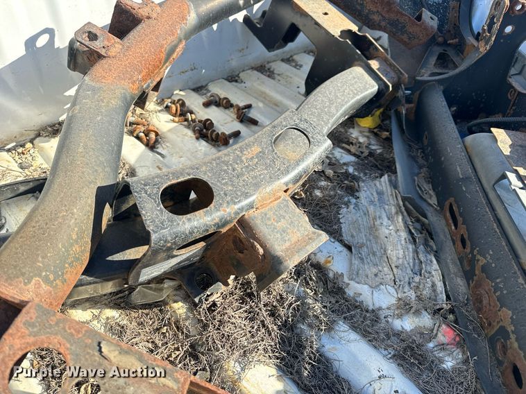 image for item EH7134 Pickup truck bed