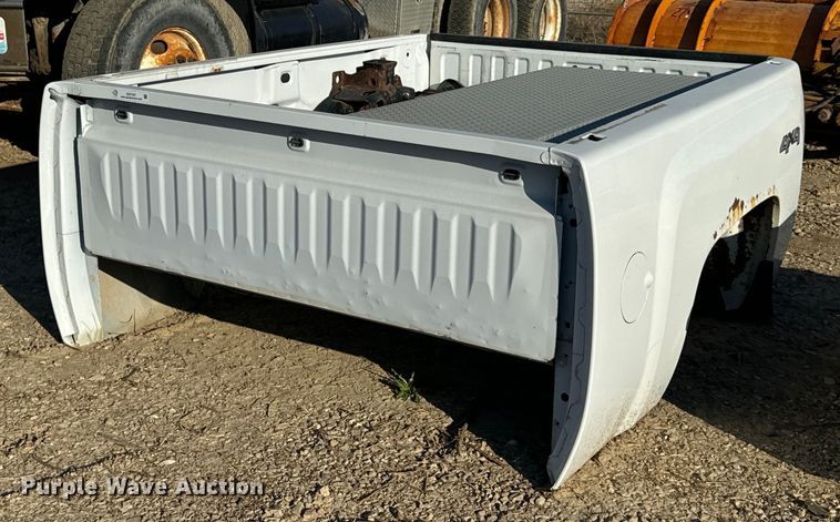 image for item EH7137 Pickup truck bed