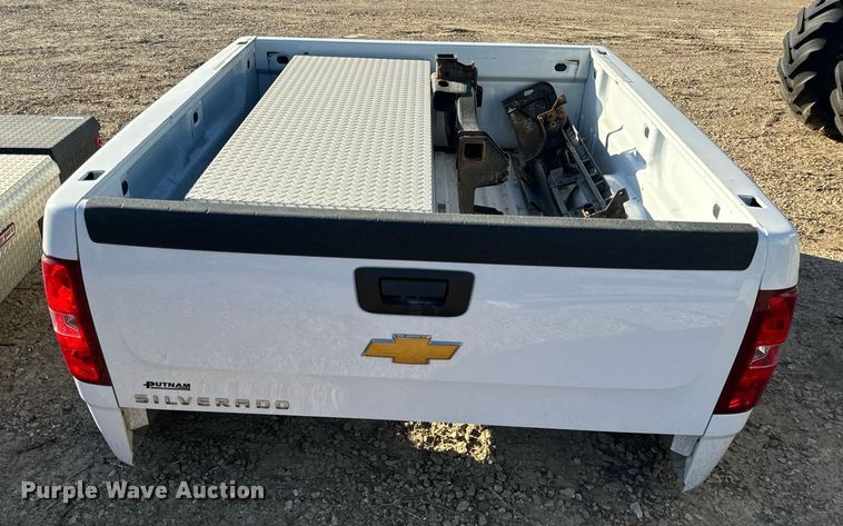 image for item EH7137 Pickup truck bed