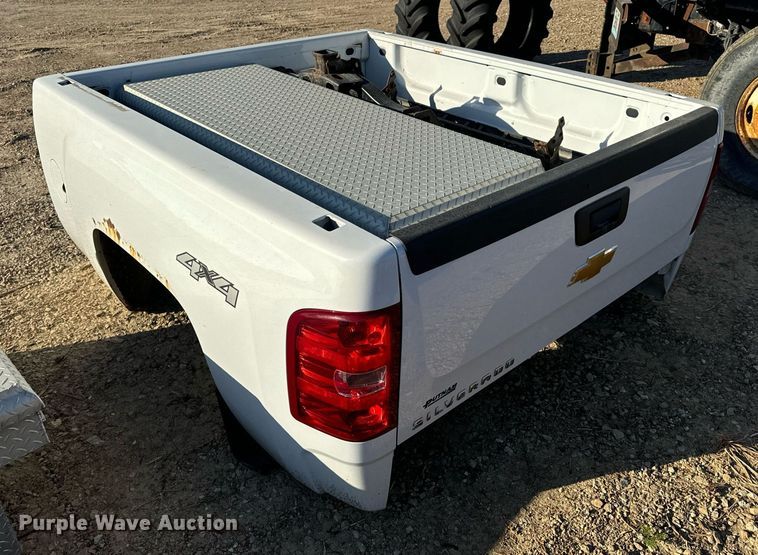 image for item EH7137 Pickup truck bed