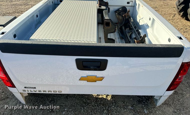 image for item EH7137 Pickup truck bed
