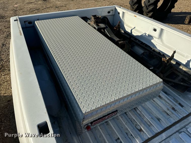 image for item EH7137 Pickup truck bed