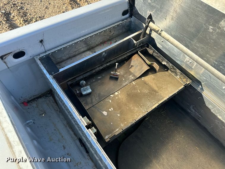 image for item EH7137 Pickup truck bed