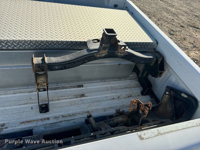 image for item EH7137 Pickup truck bed