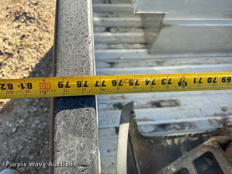 image for item EH7137 Pickup truck bed