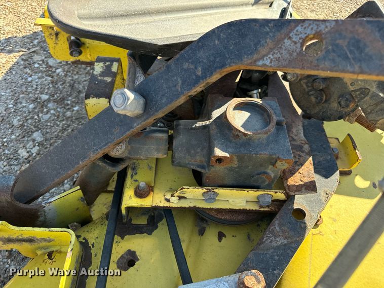 image for item EH7142 John Deere lawn mower deck
