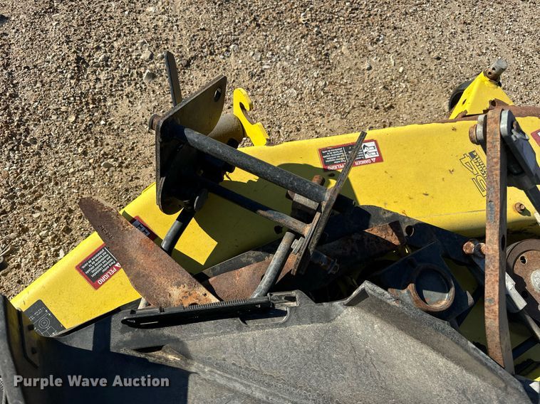 image for item EH7142 John Deere lawn mower deck