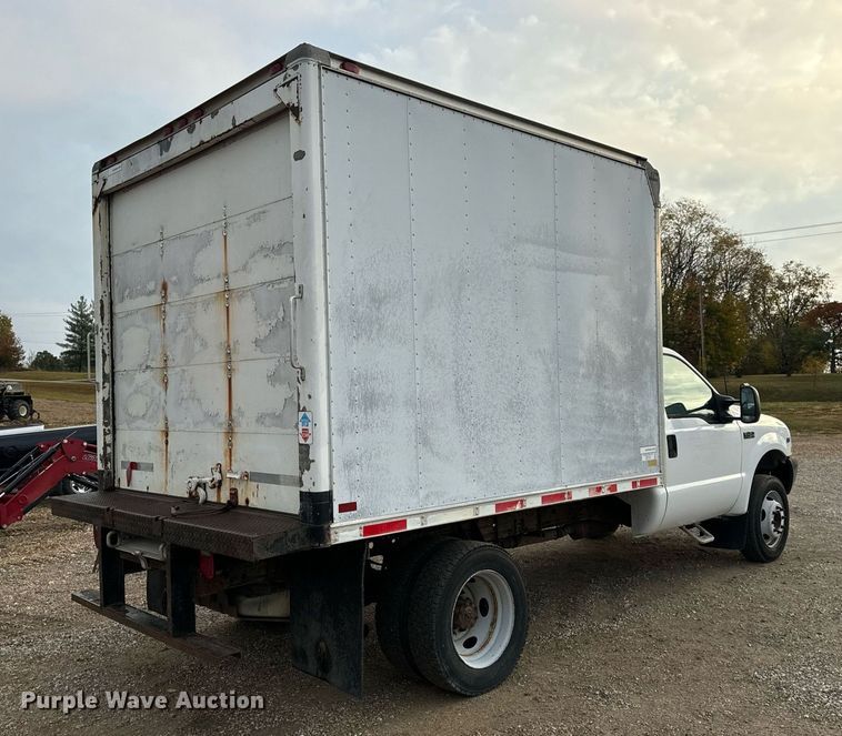 image for item EH7167 2002 Ford F450  box truck