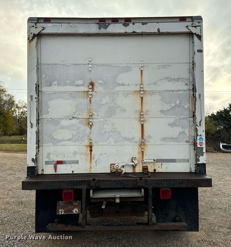 image for item EH7167 2002 Ford F450  box truck