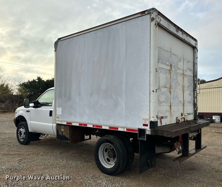 image for item EH7167 2002 Ford F450  box truck