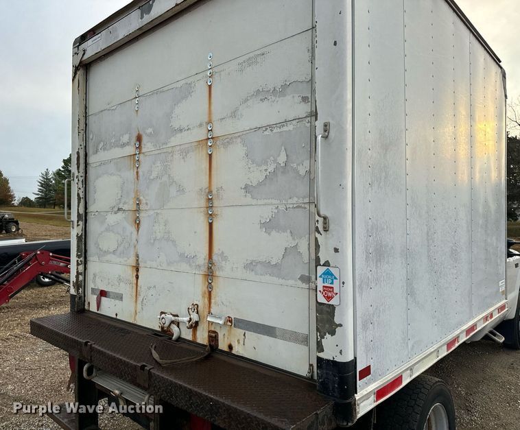 image for item EH7167 2002 Ford F450  box truck