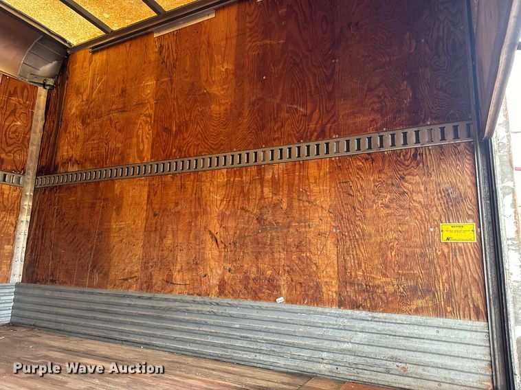 image for item EH7167 2002 Ford F450  box truck