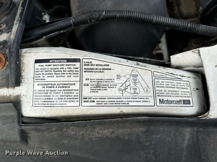 image for item EH7167 2002 Ford F450  box truck