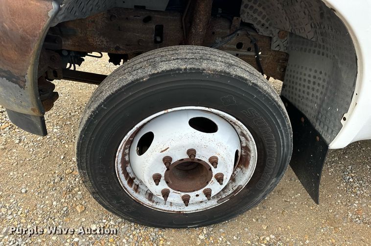 image for item EH7167 2002 Ford F450  box truck