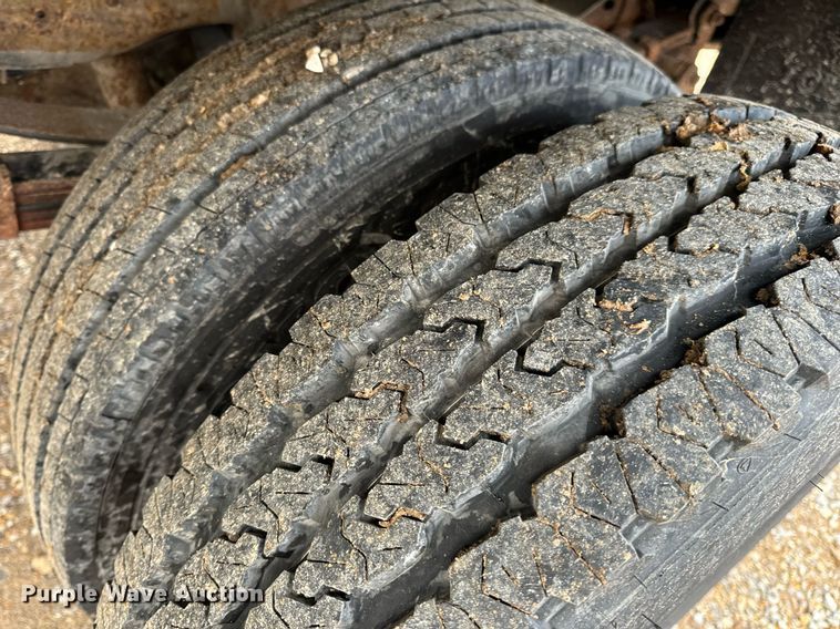 image for item EH7167 2002 Ford F450  box truck