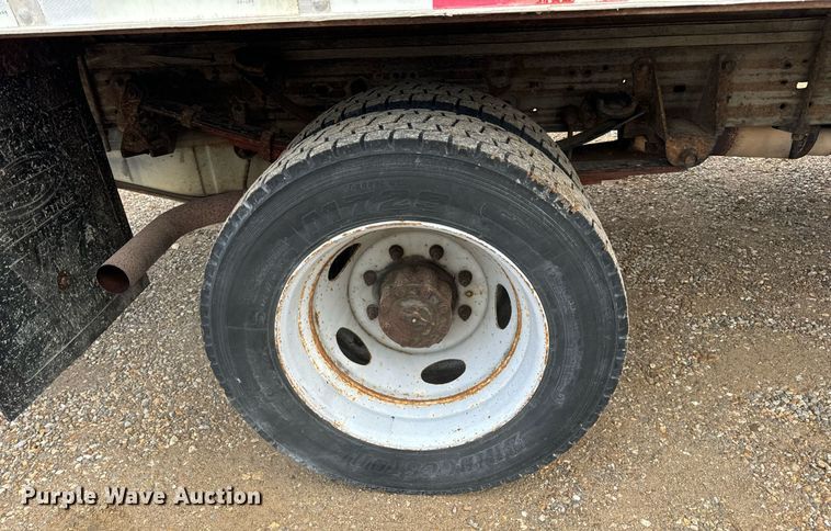 image for item EH7167 2002 Ford F450  box truck
