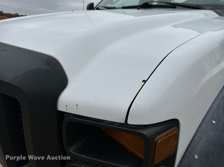 image for item EH7169 2008 Ford F550 XL truck cab and chassis