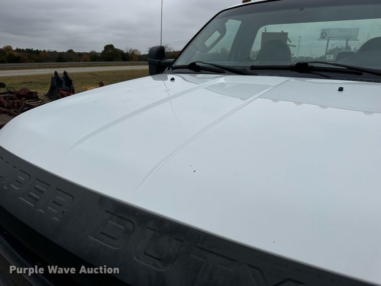 image for item EH7169 2008 Ford F550 XL truck cab and chassis