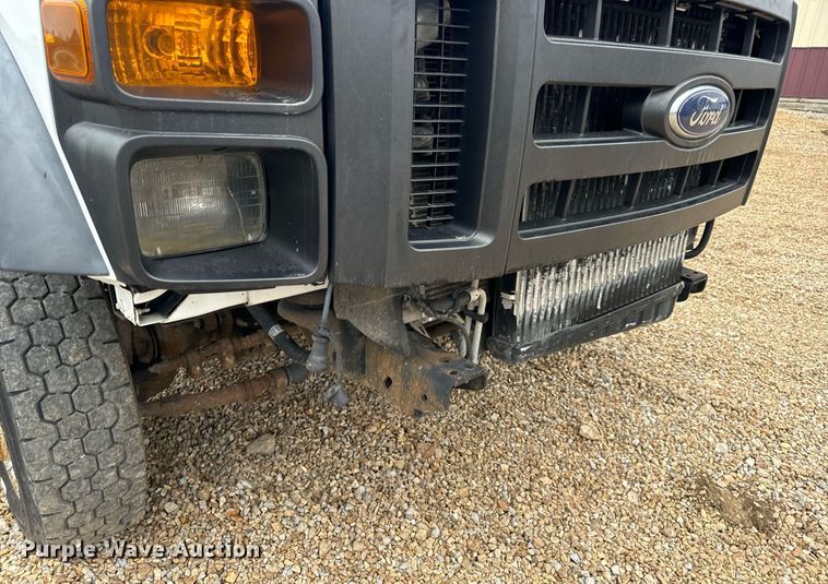 image for item EH7169 2008 Ford F550 XL truck cab and chassis