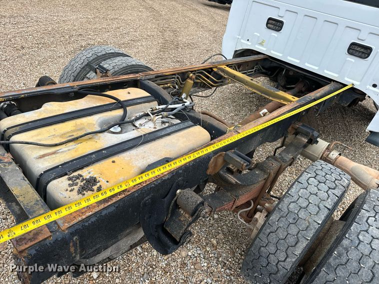 image for item EH7169 2008 Ford F550 XL truck cab and chassis