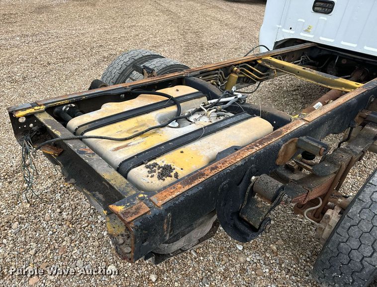 image for item EH7169 2008 Ford F550 XL truck cab and chassis