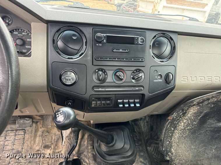 image for item EH7169 2008 Ford F550 XL truck cab and chassis