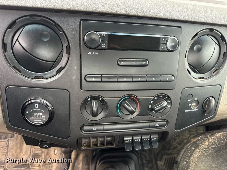 image for item EH7169 2008 Ford F550 XL truck cab and chassis