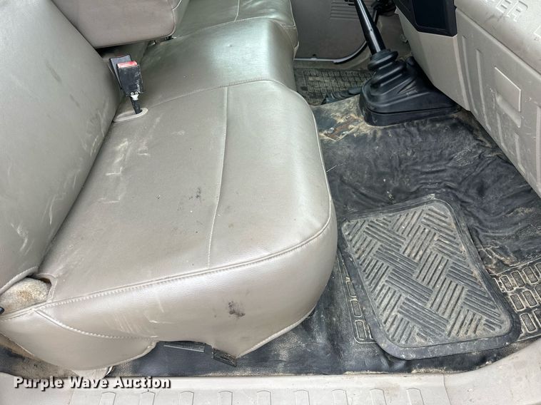 image for item EH7169 2008 Ford F550 XL truck cab and chassis