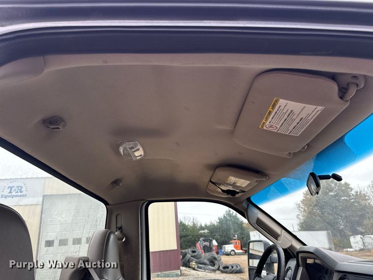 image for item EH7169 2008 Ford F550 XL truck cab and chassis