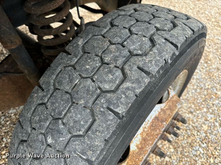 image for item EH7169 2008 Ford F550 XL truck cab and chassis