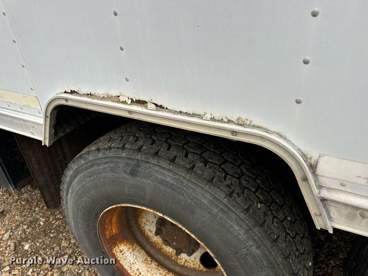 image for item EH7170 2003 International 4400  box truck