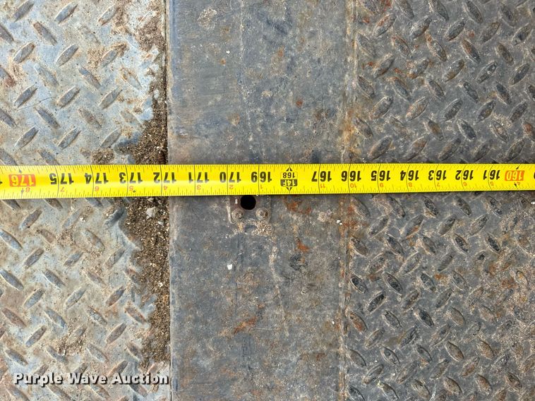 image for item EH7170 2003 International 4400  box truck