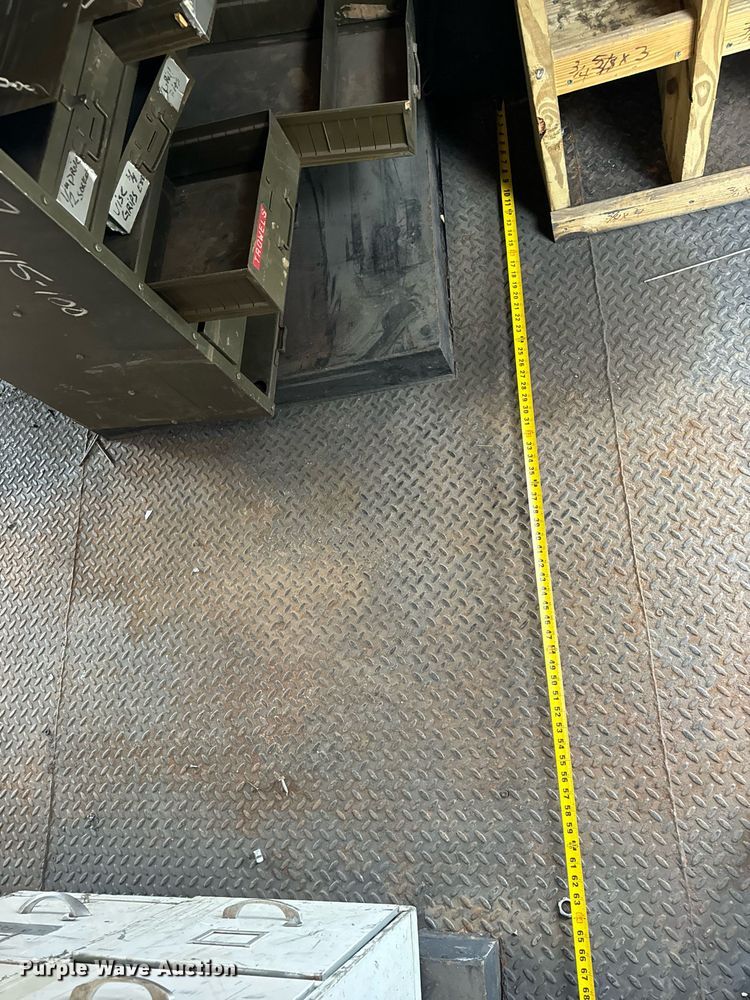 image for item EH7170 2003 International 4400  box truck