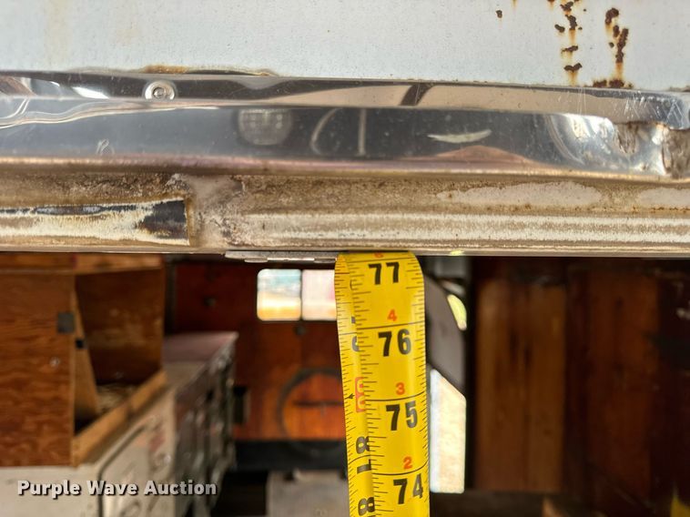 image for item EH7170 2003 International 4400  box truck